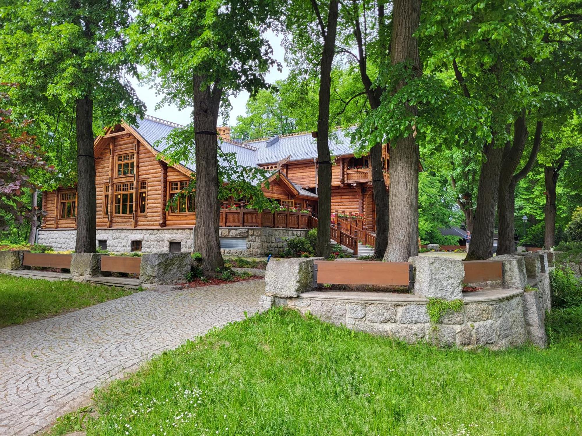 Villa Klara Cieplice 옐레니아구라 외부 사진